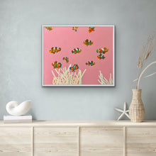 Laden Sie das Bild in den Galerie-Viewer, Clownfish 1 - Original